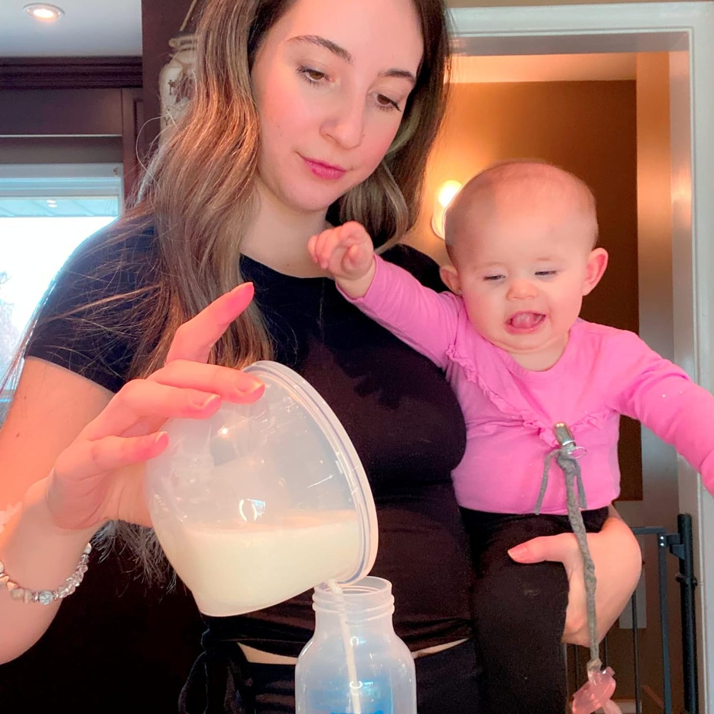 Bellababy Wearable Breast Pump Hands Free,Touch Screen Shows Pumping Time and Intensity,Quiet and Pain Free,4 Modes 9 Levels of Comfortable Suction.(24mm)