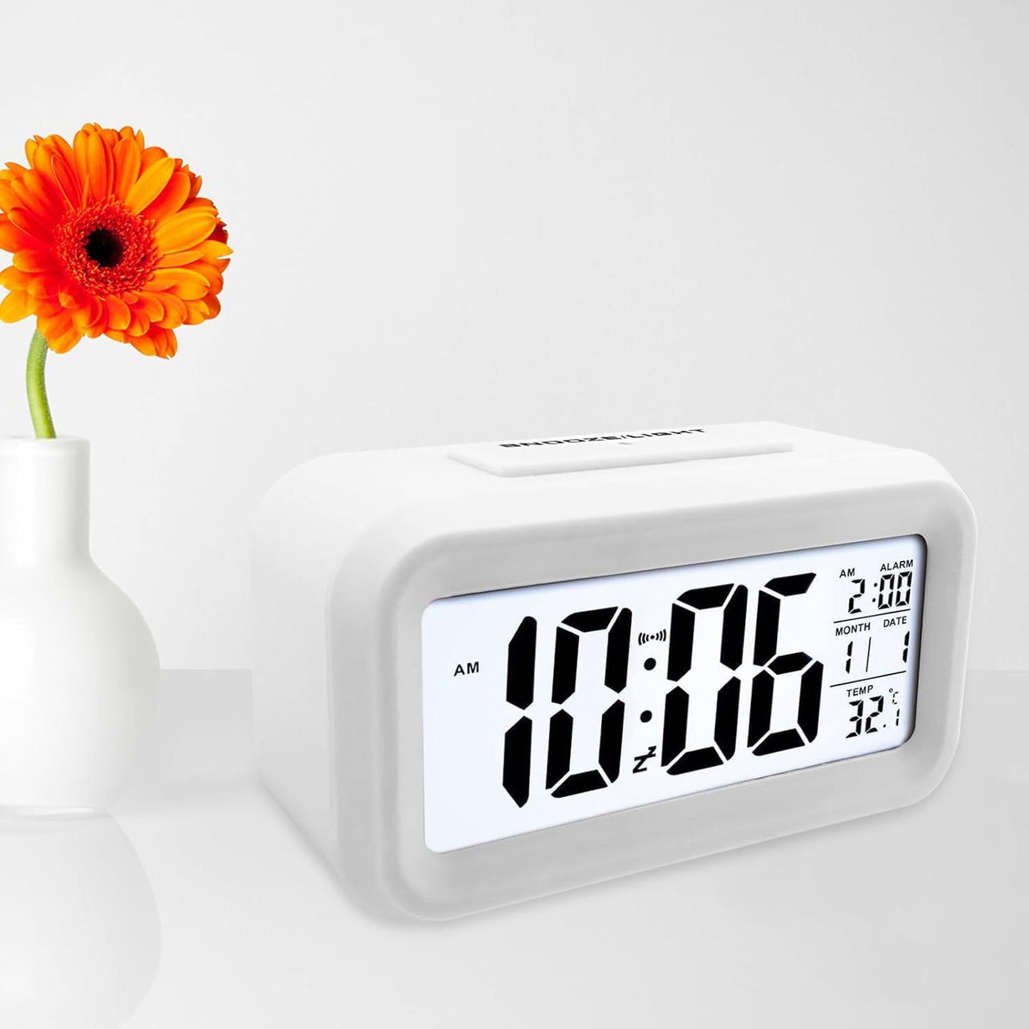 Diompirux White Digital Travel Alarm Clock, Night Light, LCD Digital Alarm Clock with Temperature Snooze Function, AAA Battery Operated Alarm Clock (Batteries Not Included), for Bedroom, Desk, Travel