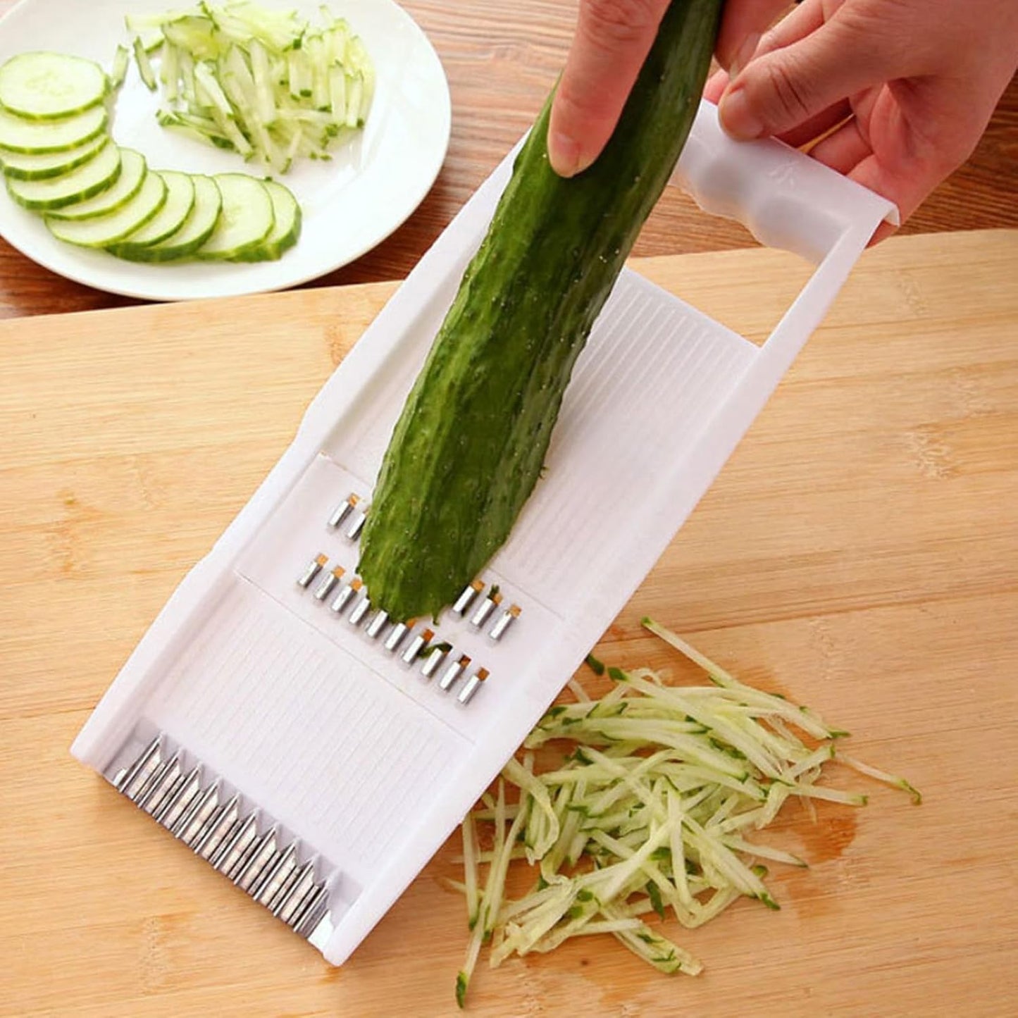 4 in 1 Vegetable Cutter, Multifunctional Vegetable Cutter Kitchen Shredder Manual Slicing Wiping Machine Large Cabbage Shredder Household Hand Shredder Slicer Rotary Vegetable