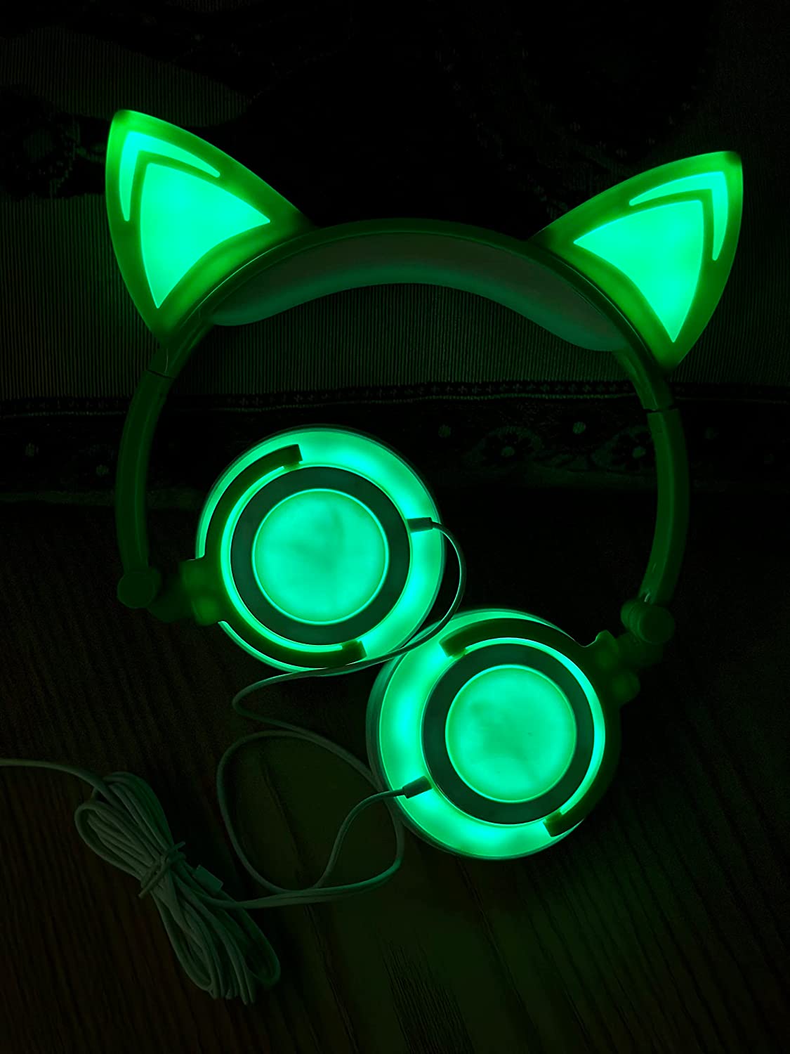 Olyre Kids Headphones with LED Light Up, Cute Cat Ear Earphones for Girls Teens Adults, Stereo Adults Headphone with 3.5mm Jack for iPad Tablet Computer Mobile Phone (Green)