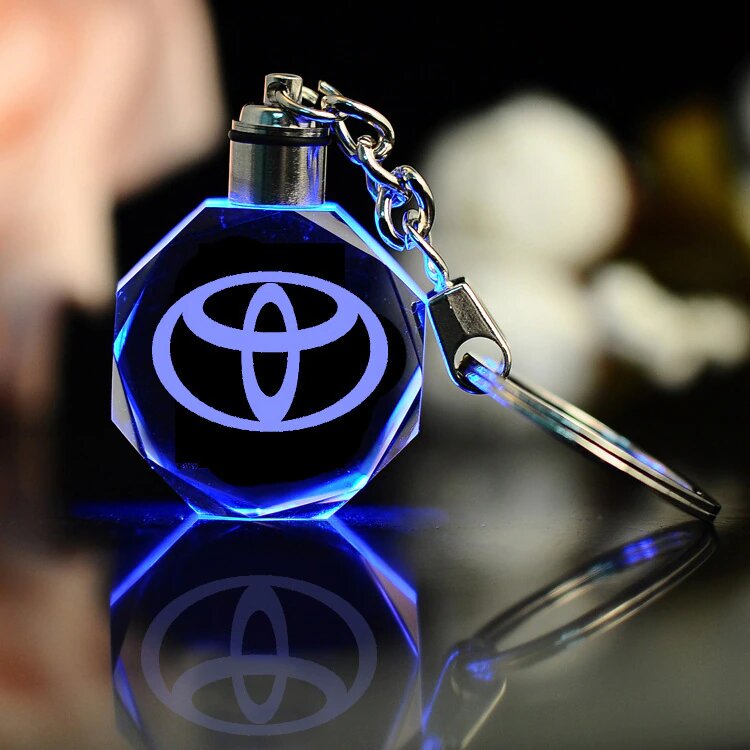 Car Logo Crystal Keychain Flashing Keychain with Laser Engraved Crystal Body w/Colorful LED Crystal Gift Decoration Crafts 6 Colours Automatic Change