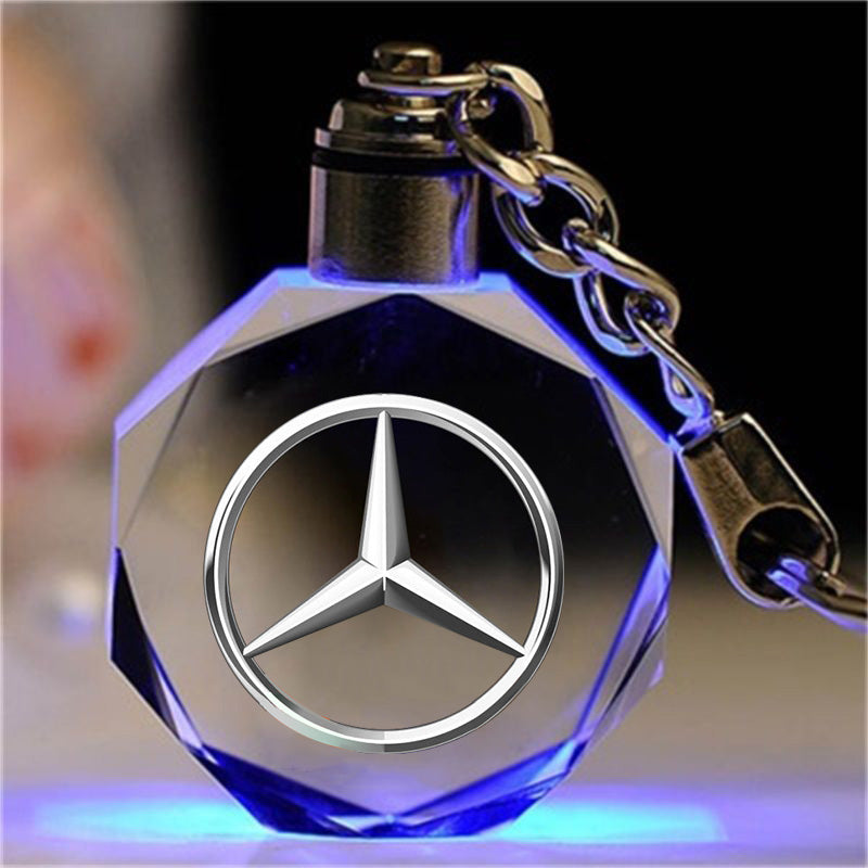 Car Logo Crystal Keychain Flashing Keychain with Laser Engraved Crystal Body w/Colorful LED Crystal Gift Decoration Crafts 6 Colours Automatic Change