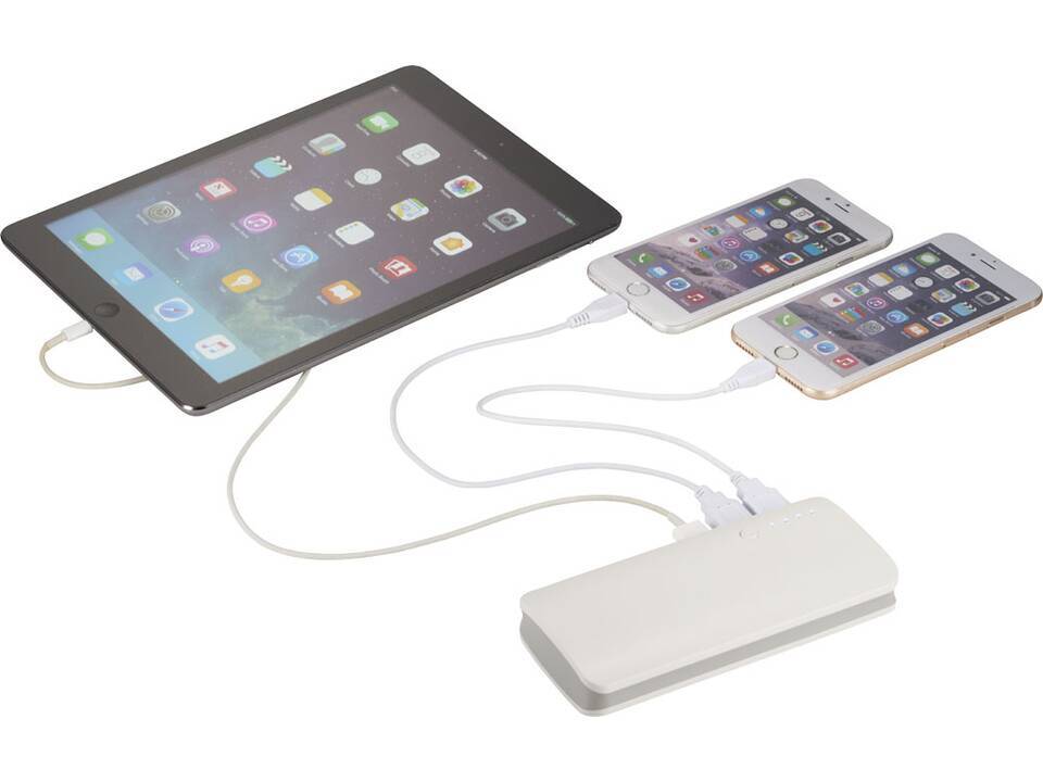 Golden Power GP-W6002 8000Mah Power Bank 3 ports PD Charger