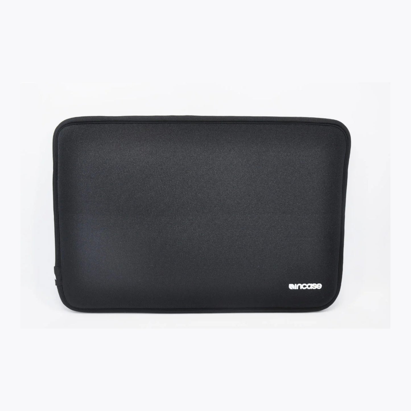 Incase Neoprene Slip Cover Macbook Pro 15" With Retina Display Universal Cover For All 13" to 15" Slip Laptops